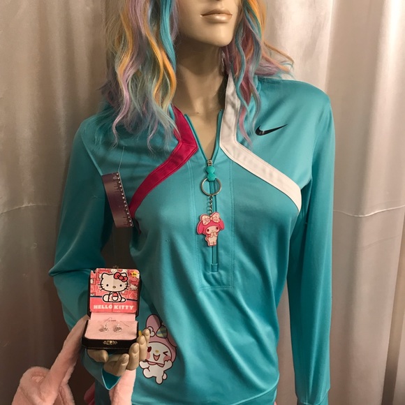 Adorable 🍭vintage my melody 🎵 hoodie and earrings set💕 - Picture 10 of 14